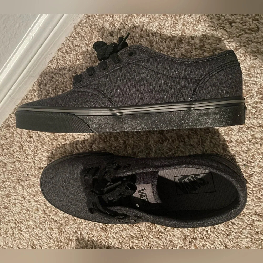 Vans - Picture 3 of 5